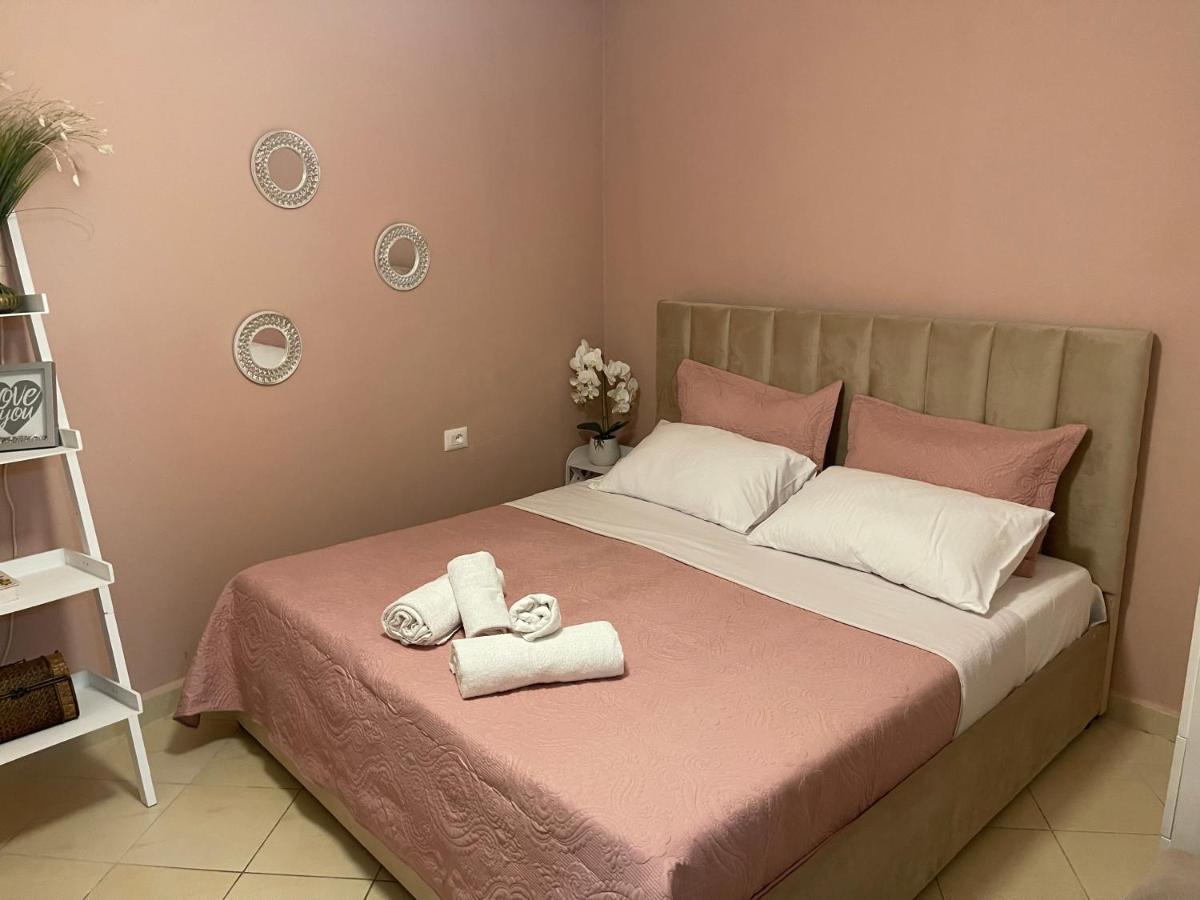 Tirana City Center Apartments Esterno foto